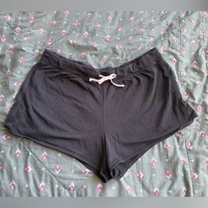 Women’s old navy black shorts size xxl